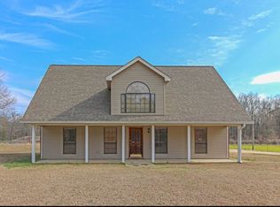 302 Fowler Dr, Columbus, MS 39702