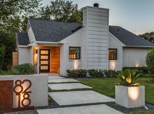8218 Old Moss Rd, Dallas, TX 75231