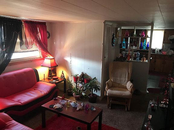 2nd image of 59 Elm St #3