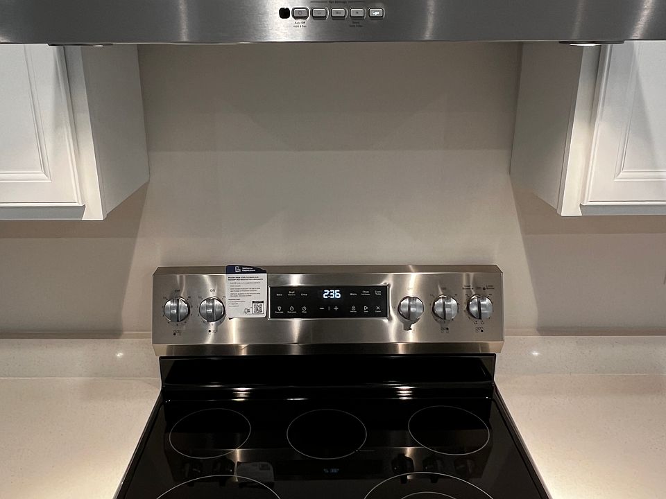 This rental is PENDING.