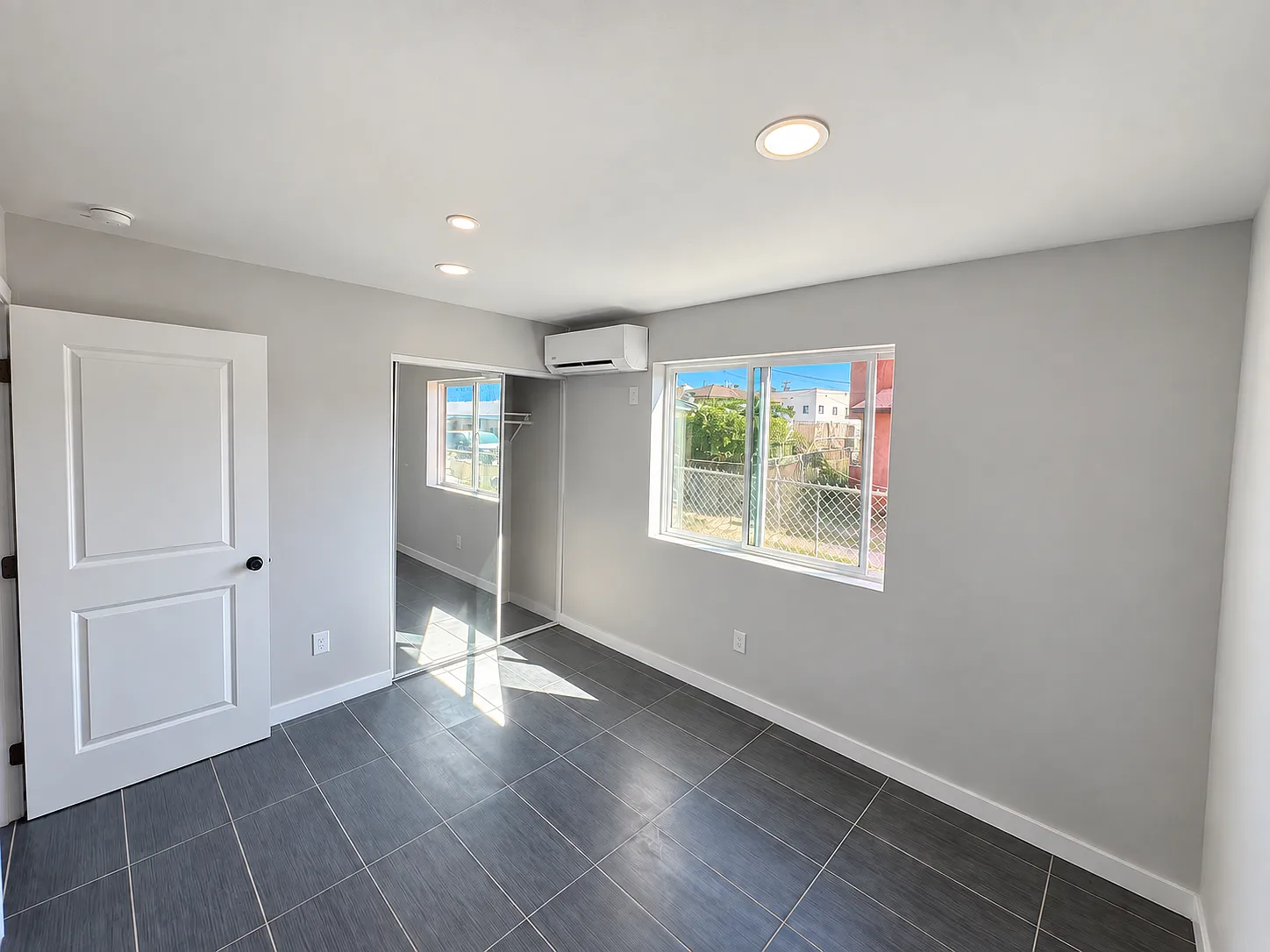 2 bed, 665 sqft, $2,450 — Photo 3