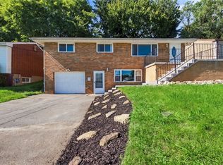 1004 Lessing St, Pittsburgh, PA 15220