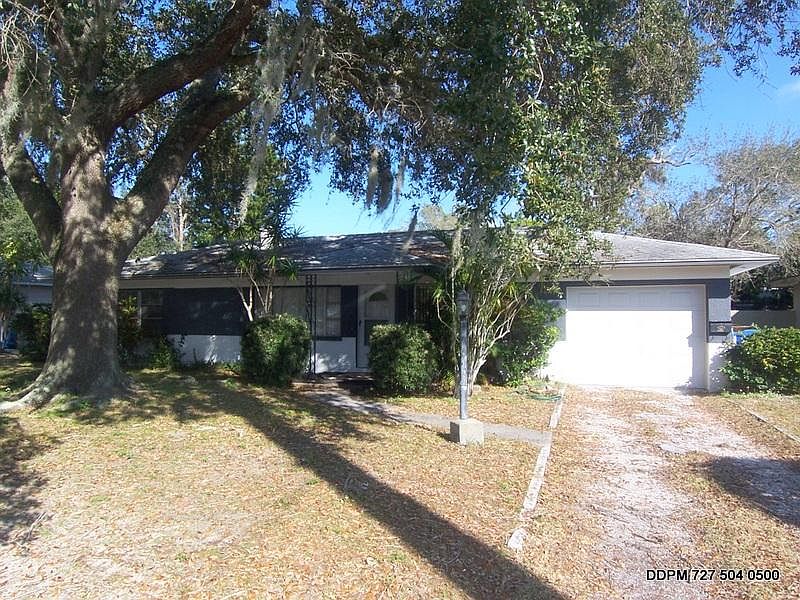 1st image of 4040 31st St S