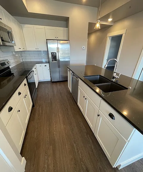 605 N 7th Ave #201 — Photo 5
