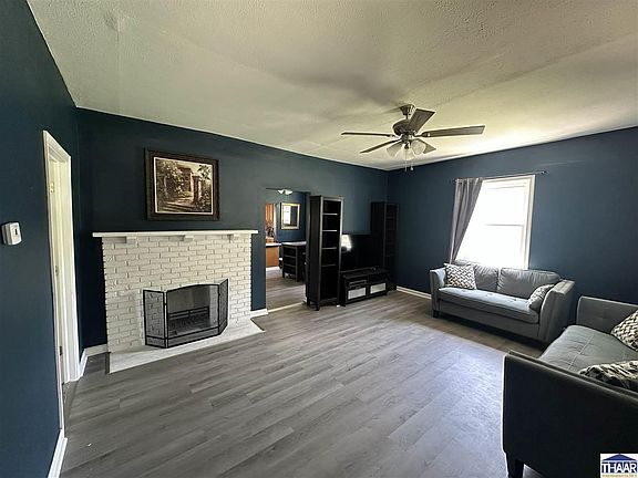 3rd image of 220 Adams Blvd