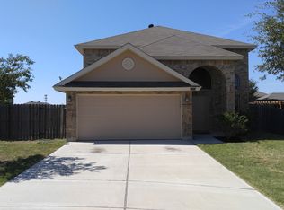4704 Canyon Bluff Cir, Laredo, TX 78041