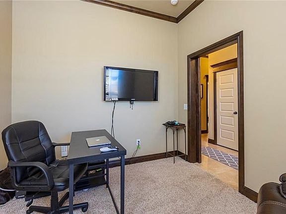 4th image of 19001 Meadows Crossing Dr
