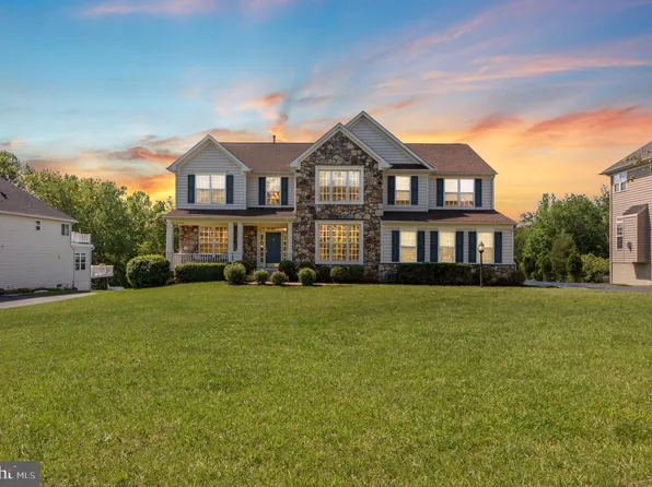 68 Scotts Ford Ln, Fredericksburg, VA 22406