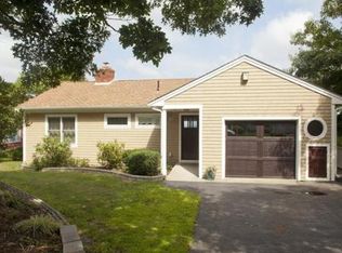 110 Shore Dr, Plymouth, MA 02360