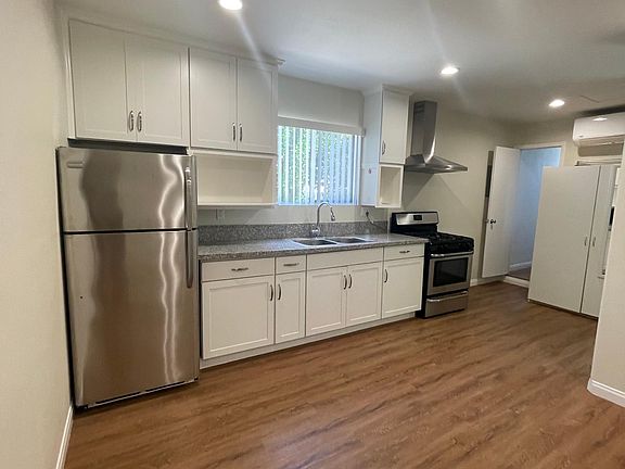 2nd image of 10420B Orion Ave