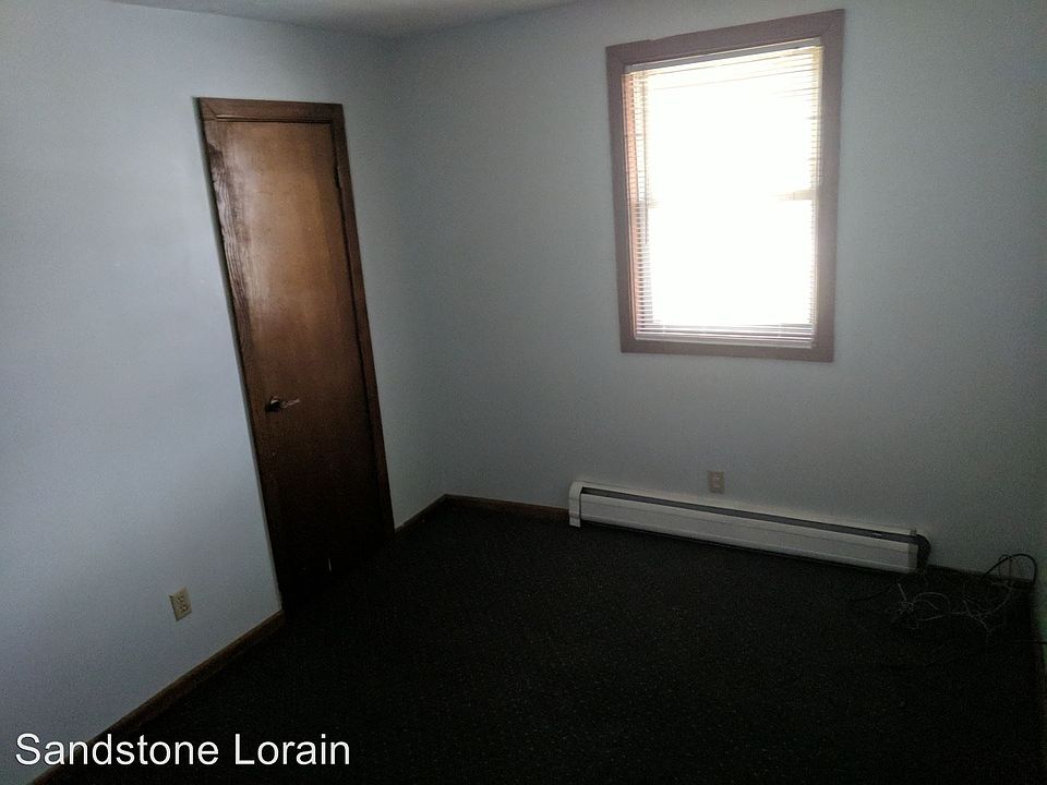 1st image of 163 E Lorain St #3