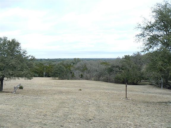 3rd image of 300 Skyview Ln