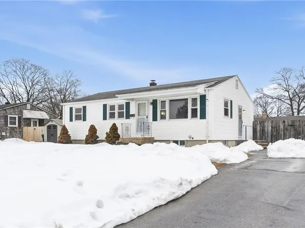 60 Duncan Rd, Warwick, RI 02886