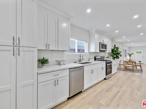 1417 W 69th St, Los Angeles, CA 90047