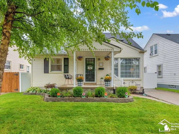 13312 Walnut St, Southgate, MI 48195