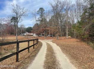 281 Hollywood Rd, Cameron, NC 28326