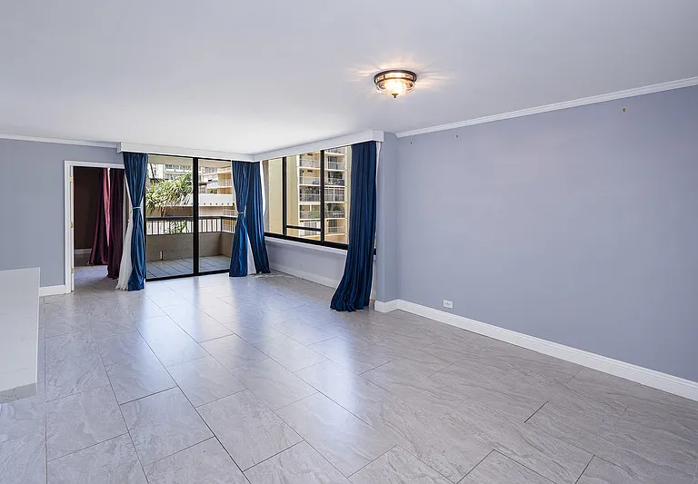 2215 Aloha Dr #4J — Photo 4