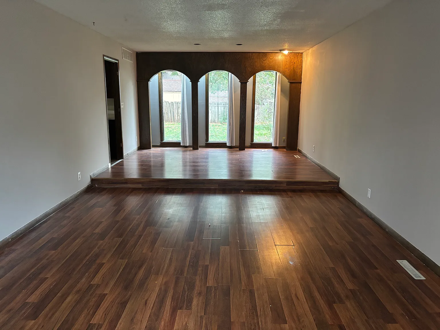 4 bed, 3.5 bath, 2694 sqft, $1,950 — Photo 4