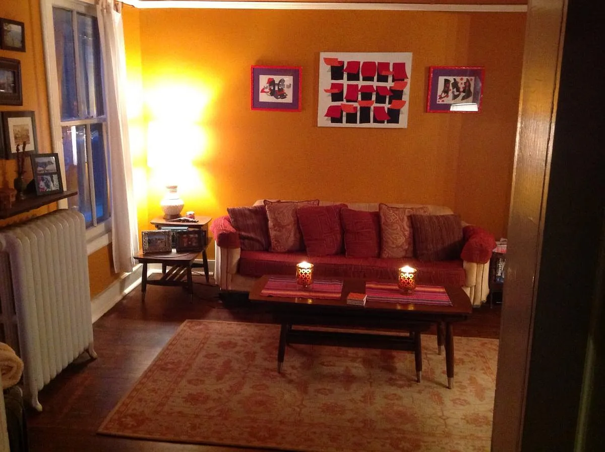 2 bed, 1040 sqft, $1,900 — Photo 3