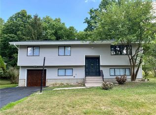 41 Amy Ln, Middletown, NY 10941