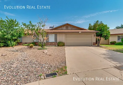 3100 S Kachina Dr Photo 1