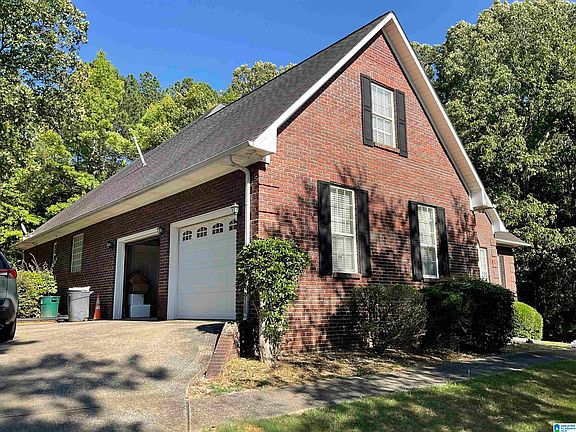 4th image of 1159 Pinecrest Dr