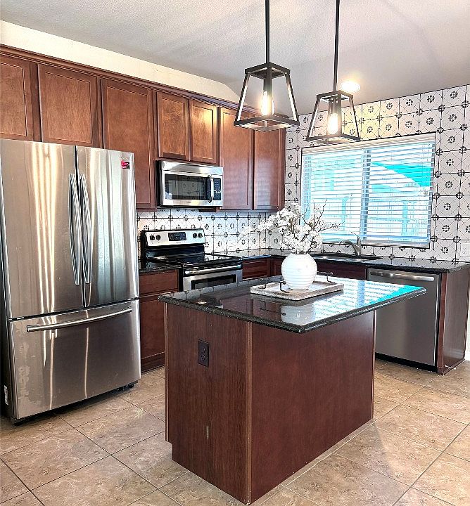 1st image of 8704 Vista Royale Dr