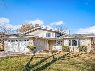 306 Cypress Ln, Libertyville, IL