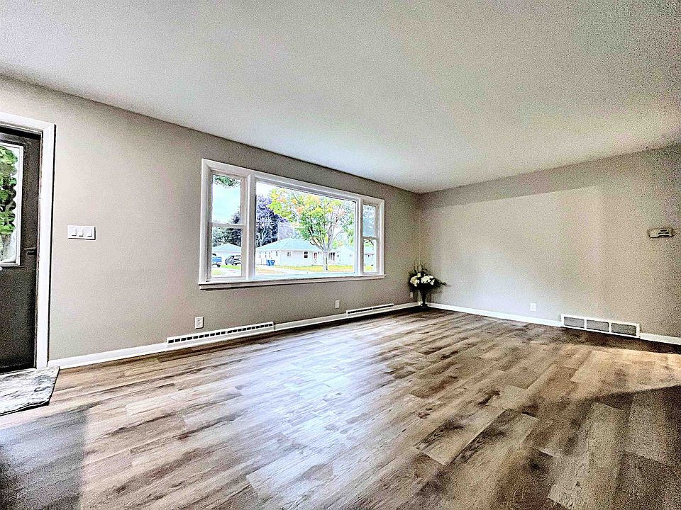 1212 Kilbourn St, Kewaunee, WI 54216 MLS 50281959 Zillow