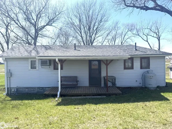 12346 Cherokee Dr, Moravia, IA 52571