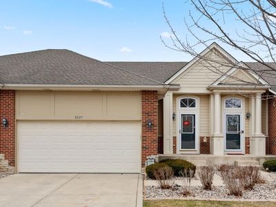 8627 Lake Hills Dr, Saint John, IN, 46373