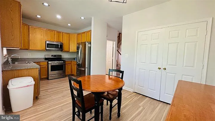 21779 Kings Crossing Ter — Photo 8