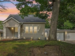 536 North 116th STREET, Wauwatosa, WI 53226