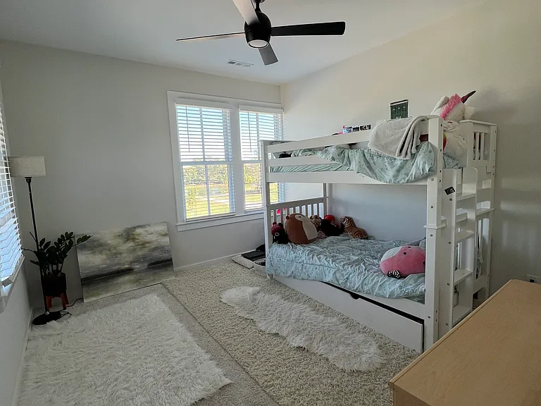 413 Marston Ave — Photo 17