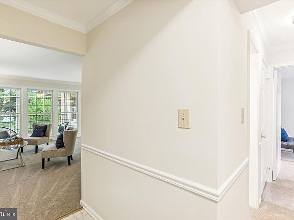 5th image of 5709 Brewer House Cir APT 101