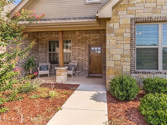 4th image of 518 Mossy Oak Dr