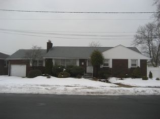 7 Lexington Ave, Carteret, NJ 07008