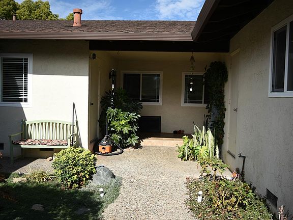 3rd image of 5743 Clematis Dr