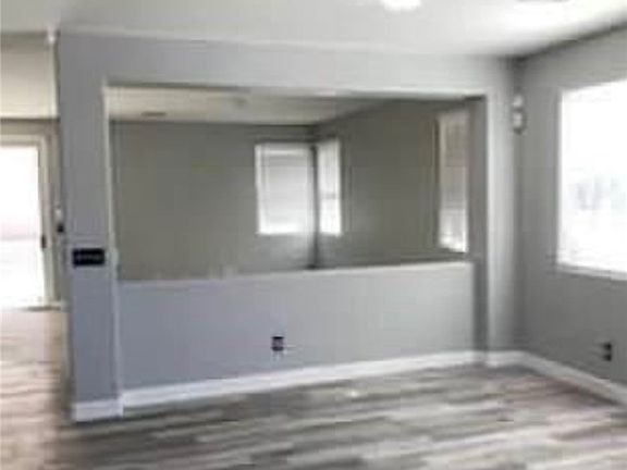 5th image of 7349 Dolphine Crest Ave