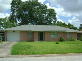 4013 Crescent Dr, Bay City, TX 77414