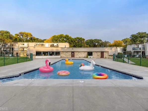2420 Independence Ln Unit 209, Madison, WI 53704