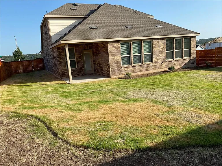 3421 Charade Dr — Photo 25