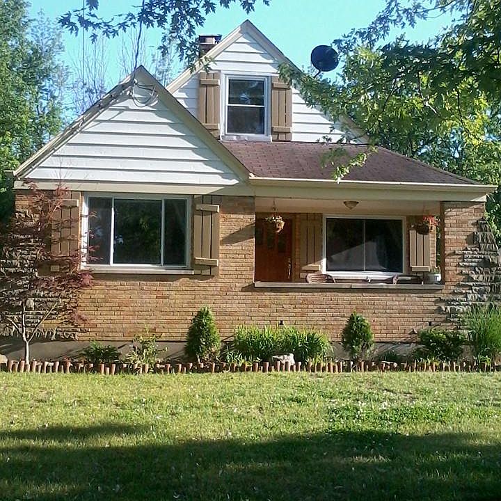 1st image of 2761 Byrneside Dr