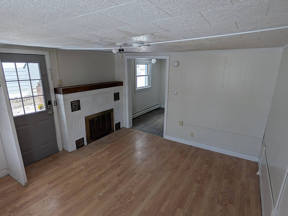 1st image of 255 Main St #1