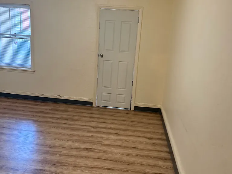 231 E Main St #3 — Photo 3