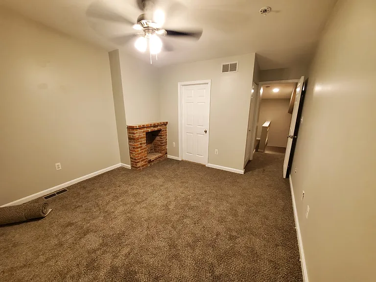1430 Light St — Photo 7