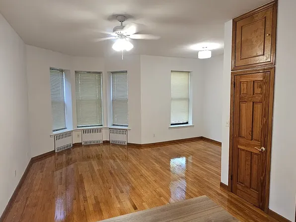 646 74th St Floor 3, Brooklyn, NY 11209