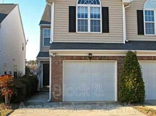 5233 Eagle Trace Dr, Raleigh, NC 27604