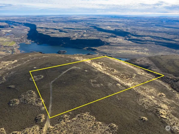 3067 Altura Lane NE, Coulee City, WA 99115