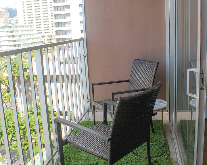 Seaside Ave — Photo 17